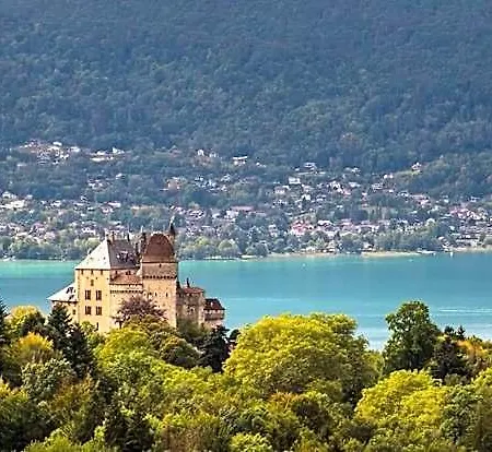 Nid Douillet Panzió Annecy